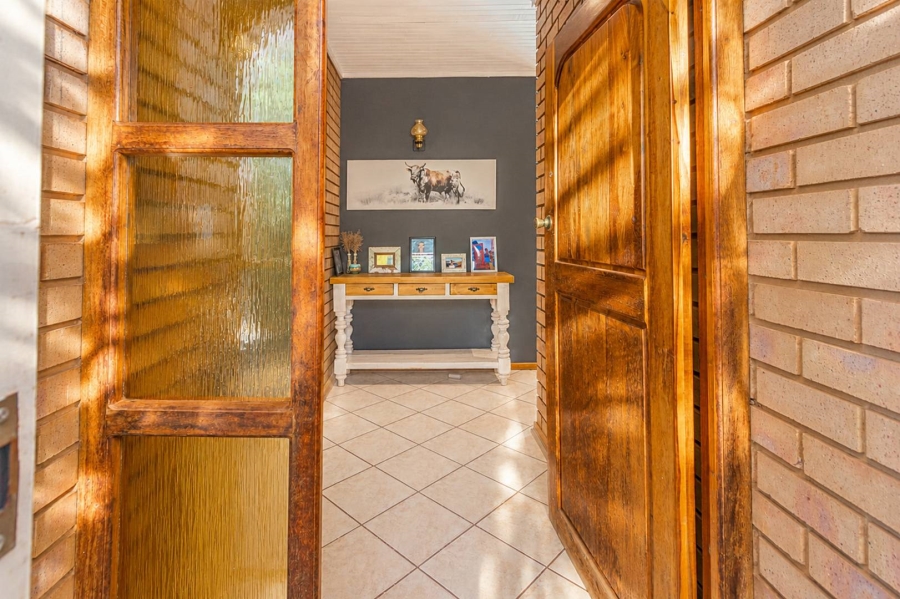 4 Bedroom Property for Sale in Rietfontein AH North West